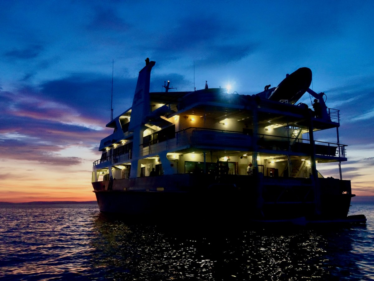 A SEA CRUISE WITH MY HIKING BOOTS!
